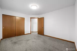 15715 E 5th Ave, Tacoma, WA 98445 - Photo 16