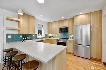 709 N 65th Street, Seattle, WA 98103 - Photo 14