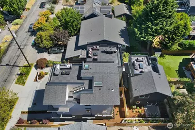 709 N 65th Street, Seattle, WA 98103 - Photo 32