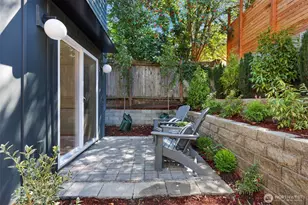 709 N 65th St, Seattle, WA 98103 - Photo 12