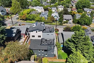 709 N 65th St, Seattle, WA 98103 - Photo 30