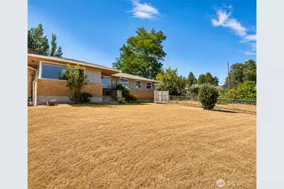11549 N Park Avenue N, Seattle, WA 98133 - Photo 20