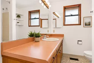 11549 N Park Ave N, Seattle, WA 98133 - Photo 18