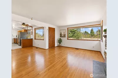 11549 N Park Avenue N, Seattle, WA 98133 - Photo 6