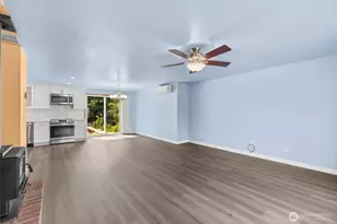 1961 NE 9th Ave, Oak Harbor, WA 98277 - Photo 6