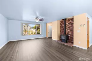 1961 NE 9th Ave, Oak Harbor, WA 98277 - Photo 8