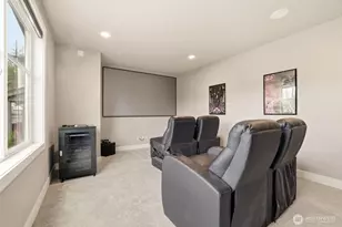 24387 NE 24th St, Sammamish, WA 98074 - Photo 32