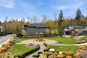 24387 NE 24th St, Sammamish, WA 98074 - Photo 38