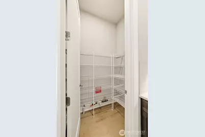 24387 NE 24th Street, Sammamish, WA 98074 - Photo 18