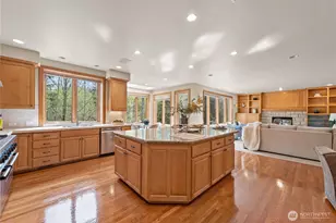 818 Windsor Dr SE, Sammamish, WA 98074 - Photo 14