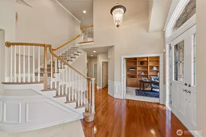 818 Windsor Drive SE, Sammamish, WA 98074 - Photo 8
