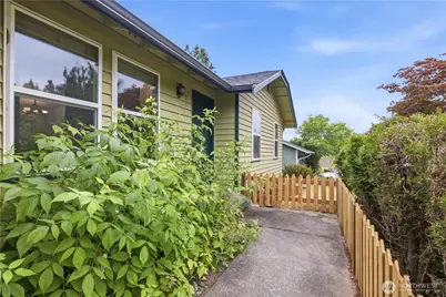 35311 19th Avenue SW, Federal Way, WA 98023 - Photo 2