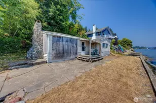 1239 Colchester Dr E, Port Orchard, WA 98366 - Photo 8