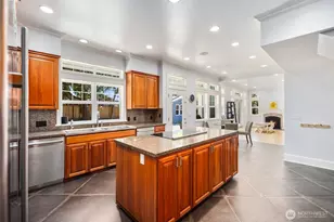 6030 Ann Arbor Ave NE, Seattle, WA 98115 - Photo 8