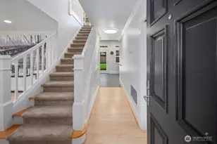 6030 Ann Arbor Ave NE, Seattle, WA 98115 - Photo 4