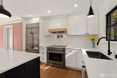 3302 E Pine Street, Seattle, WA 98122 - Photo 4