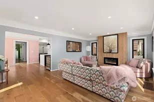 3302 E Pine St, Seattle, WA 98122 - Photo 8