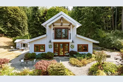 8015 Cultus Bay Road, Clinton, WA 98236 - Photo 2
