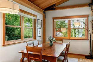 8015 Cultus Bay Rd, Clinton, WA 98236 - Photo 12