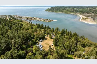 8015 Cultus Bay Road, Clinton, WA 98236 - Photo 40