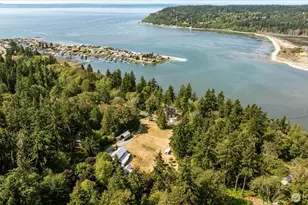 8015 Cultus Bay Rd, Clinton, WA 98236 - Photo 40