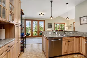 8015 Cultus Bay Rd, Clinton, WA 98236 - Photo 10