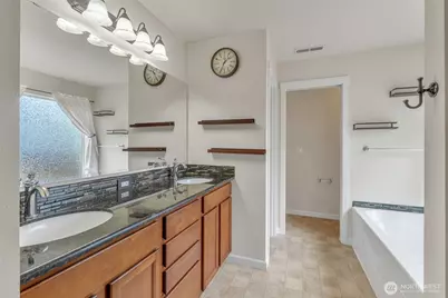 13915 Tomcat Lane SE, Yelm, WA 98597 - Photo 16