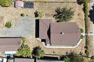 215 W Motor Ave, Port Angeles, WA 98362 - Photo 2