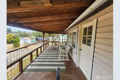 215 W Motor Avenue, Port Angeles, WA 98362 - Photo 24