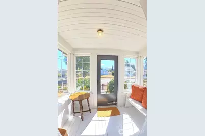 215 W Motor Avenue, Port Angeles, WA 98362 - Photo 8