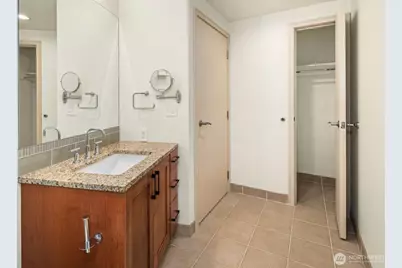 10610 NE 9th Place #903, Bellevue, WA 98004 - Photo 14