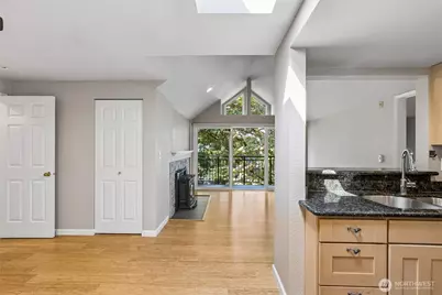 5901 Phinney Avenue N #304, Seattle, WA 98103 - Photo 20