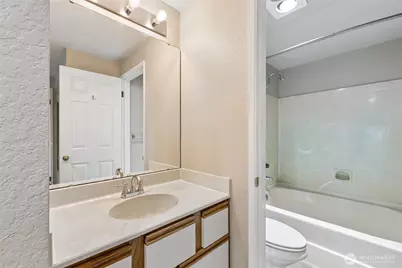 5901 Phinney Avenue N #304, Seattle, WA 98103 - Photo 18