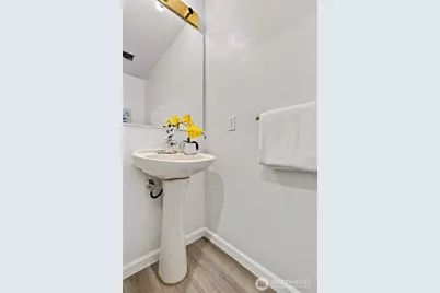 921 6th Place S, Kirkland, WA 98033 - Photo 12