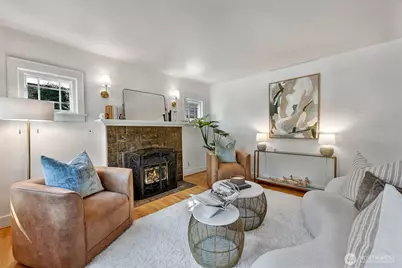 9207 47th Avenue SW, Seattle, WA 98136 - Photo 2