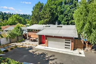 2752 NE 103rd St, Seattle, WA 98125 - Photo 34