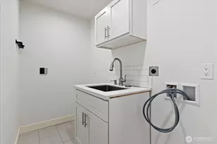 2752 NE 103rd St, Seattle, WA 98125 - Photo 30