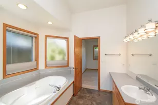 716 S N St, Port Angeles, WA 98363 - Photo 30