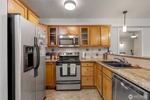690 32nd St, Bellingham, WA 98225 - Photo 6