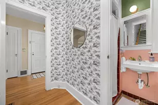 721 15th St, Bellingham, WA 98225 - Photo 16
