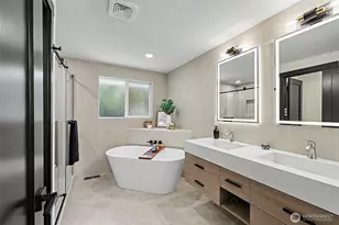 7017 NE 155th Pl, Kenmore, WA 98028 - Photo 14