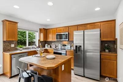 10051 2nd Place NE, Lake Stevens, WA 98258 - Photo 4