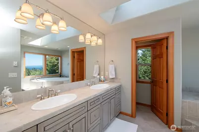 1668 Freshwater Bay Road, Port Angeles, WA 98363 - Photo 30