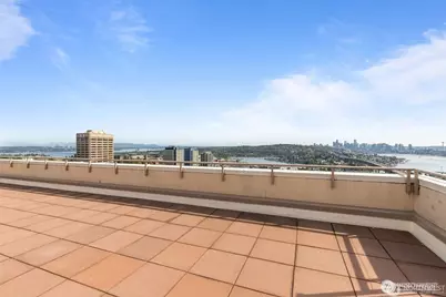 4540 8th Avenue NE #1605, Seattle, WA 98105 - Photo 24
