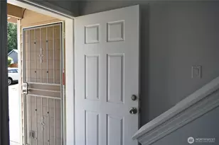 9014 S J St, Tacoma, WA 98444 - Photo 2