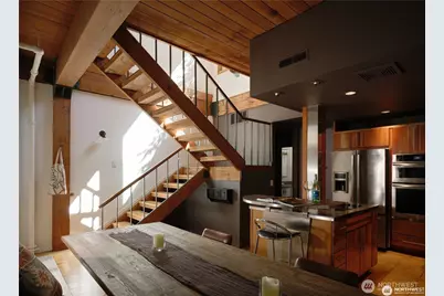 611 Post Avenue #7, Seattle, WA 98104 - Photo 12