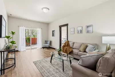 14504 17th Avenue W, Lynnwood, WA 98087 - Photo 2