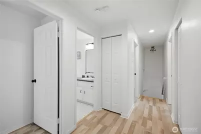 14433 106th Place NE, Kirkland, WA 98034 - Photo 24