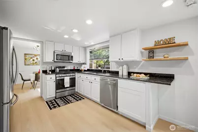 14433 106th Place NE, Kirkland, WA 98034 - Photo 6