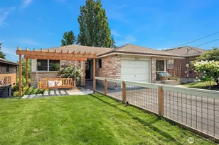 10022 11th Ave NW, Seattle, WA 98177 - Photo 1